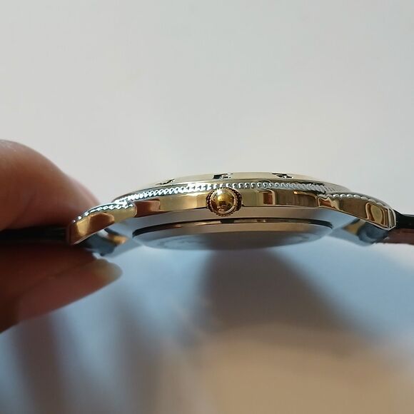 Wrangler Montana Silversmiths Ladies Horse Gold Tone Dial Watch WR 3ATM WR160 - Picture 10 of 16